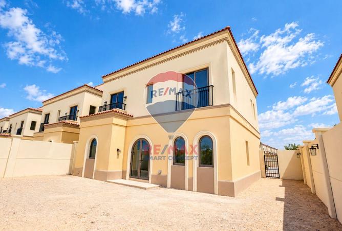 3-bed villa in Toledo · Brand new · Maid's room — photo 2