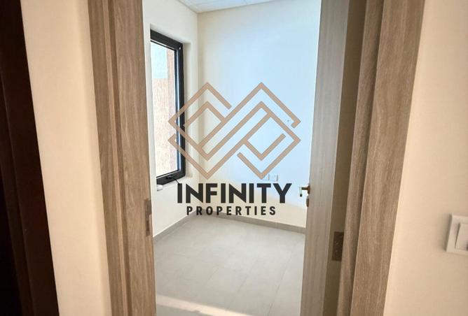 128385080 - Property Image 3