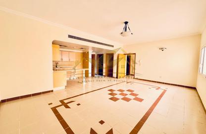 Apartment - 1 - 2 for rent in Al Raffa - Bur Dubai - Dubai