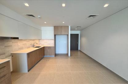 Apartment - 2 Bedrooms - 2 Bathrooms for rent in Seagate Building 3 - Seagate - Mina Rashid - Dubai