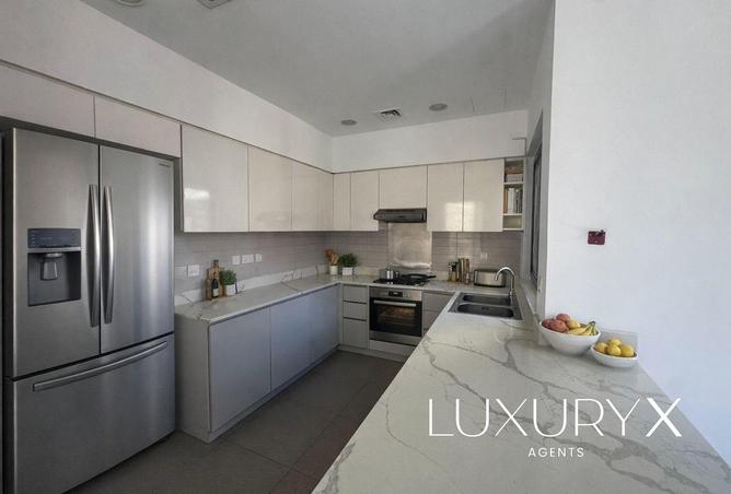 83240558 - Property Image 3