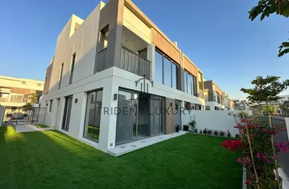 فيلا - 4 غرف نوم - 5 حمامات للبيع في اورا - تلال الغاف - دبي