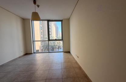 Apartment - 2 Bedrooms - 3 Bathrooms for rent in Emaar Towers - Deira - Dubai
