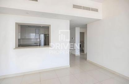Apartment - 2 Bedrooms - 3 Bathrooms for rent in Boulevard Crescent Tower 1 - BLVD Crescent - Downtown Dubai - Dubai