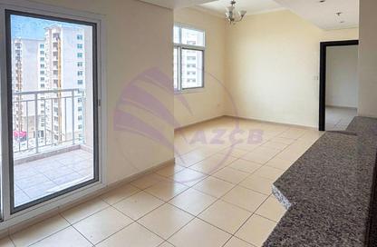 Apartment - 1 Bedroom - 2 Bathrooms for rent in Mazaya 6 - Queue Point - Liwan - Dubai Land - Dubai