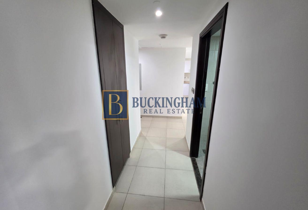 2BR Lake View | Vacant Now I Dubai Arch JLT photo 9
