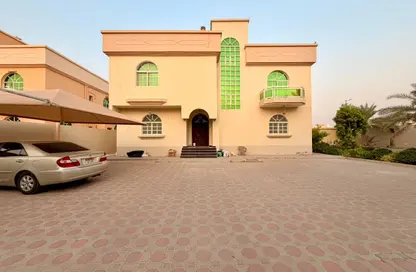 Villa - 4 Bedrooms - 6 Bathrooms for rent in Al Sarooj - Al Ain
