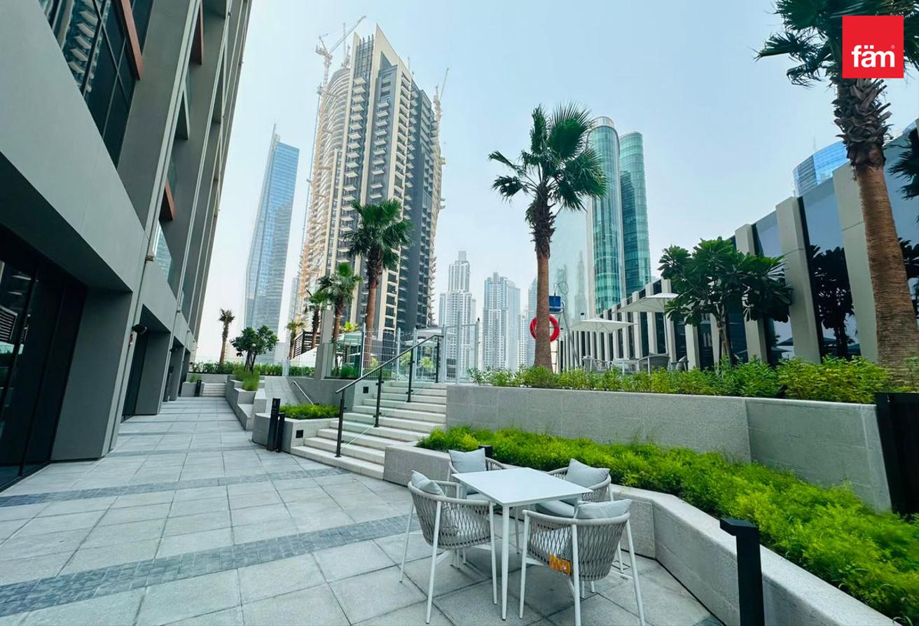 Upgraded | Very High Floor | Best Canal View photo 26
