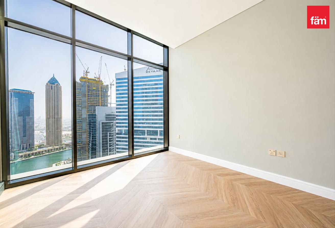 Upgraded | Very High Floor | Best Canal View photo 5