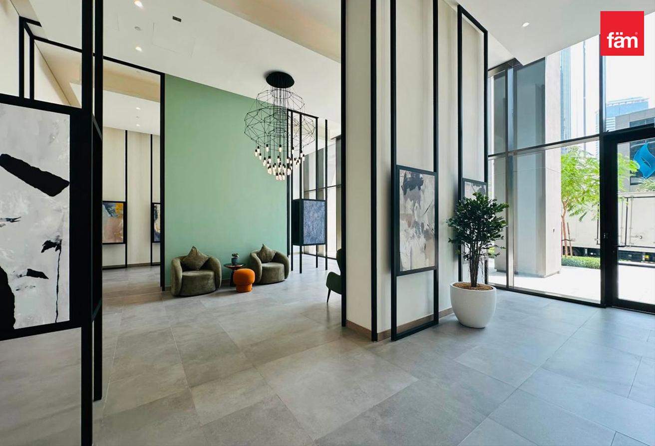 Upgraded | Very High Floor | Best Canal View photo 17
