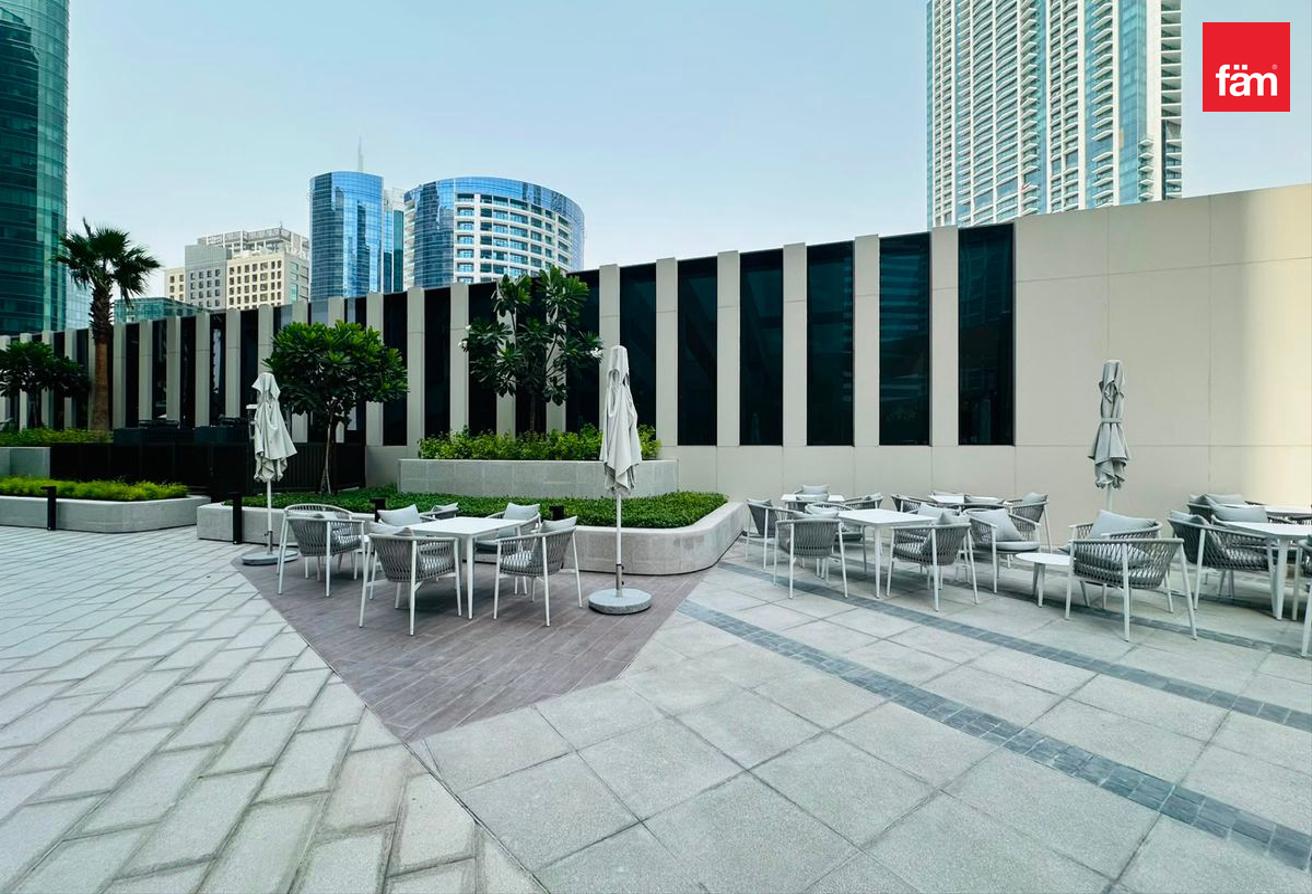 Upgraded | Very High Floor | Best Canal View photo 27