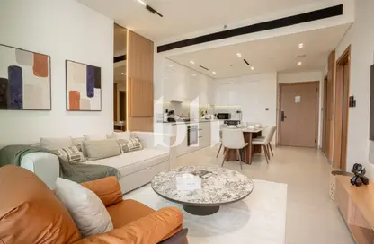 شقة - غرفة نوم - 2 حمامات للايجار في بن غاطي أزور - منطقة 16 - قرية جميرا الدائرية - دبي