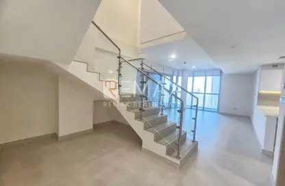 شقة - 2 غرف نوم - 3 حمامات للايجار في أبراج راديانت فيوز - مدينة الأضواء - جزيرة الريم - أبوظبي