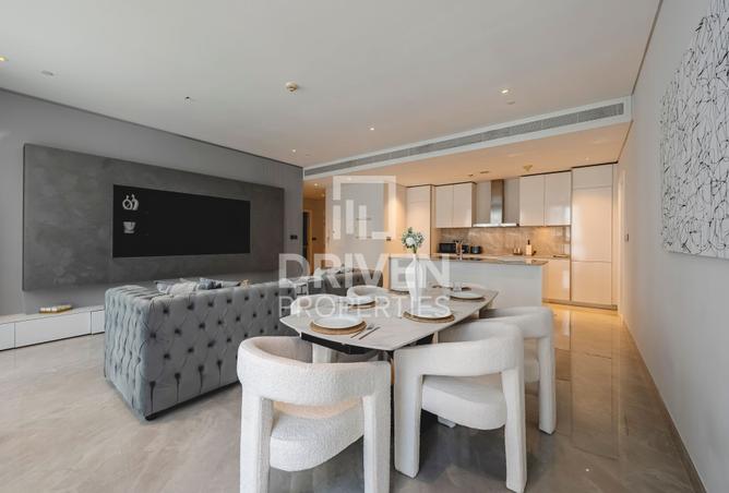 High End Finishing | Vacant | Luxury Living photo 3