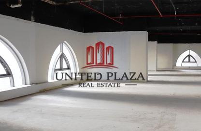 Office Space - Studio - 1 Bathroom for rent in Deena Building - Al Danah - Abu Dhabi