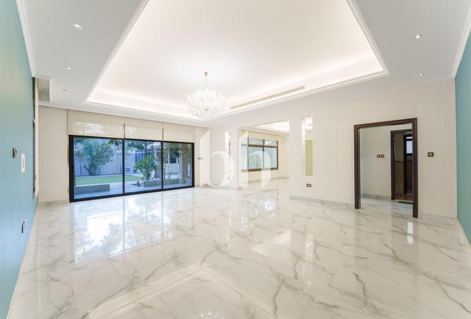 128368644 - Property Image 2