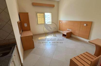 Apartment - Studio - 1 for rent in Al Butina 9 Building - Bu Tina - Al Sharq - Sharjah