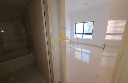 Apartment - 1 Bedroom - 1 Bathroom for rent in Taliatela Street - Al Nahda - Sharjah