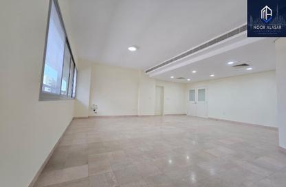 Apartment - 3 - 4 for rent in Skyline Residence - Sheikh Zayed Road - Dubai Apartment - 3 - 4 for rent in Skyline Residence - Sheikh Zayed Road - Dubai
