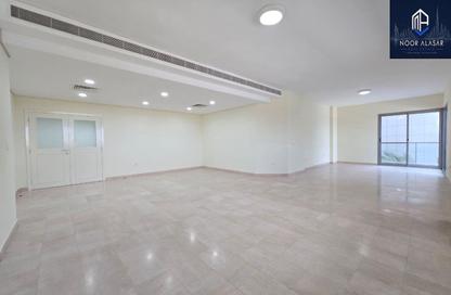 Apartment - 3 - 4 for rent in Skyline Residence - Sheikh Zayed Road - Dubai
