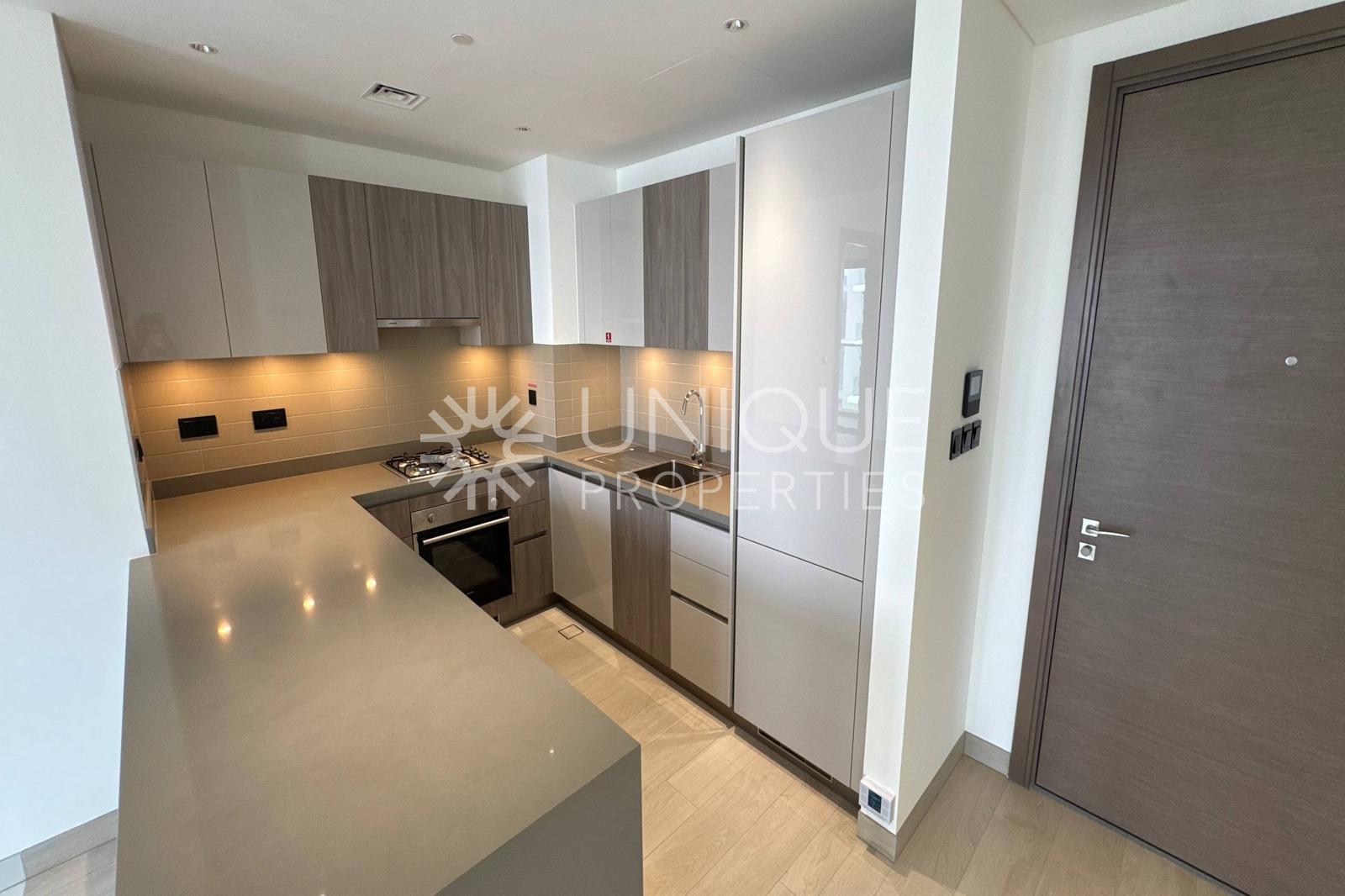 High Floor | Vastu Compliant | Panoramic Views