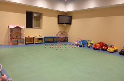 Apartment - Studio - 1 for rent in Elegance House - Barsha Heights (Tecom) - Dubai
