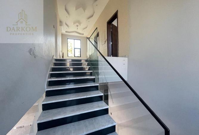 97402212 - Property Image 2