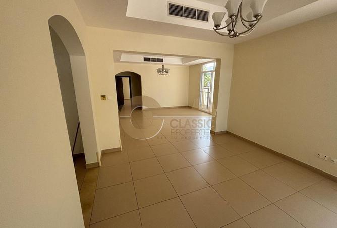 81117702 - Property Image 3