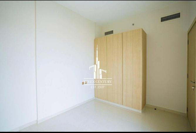 102005994 - Property Image 2