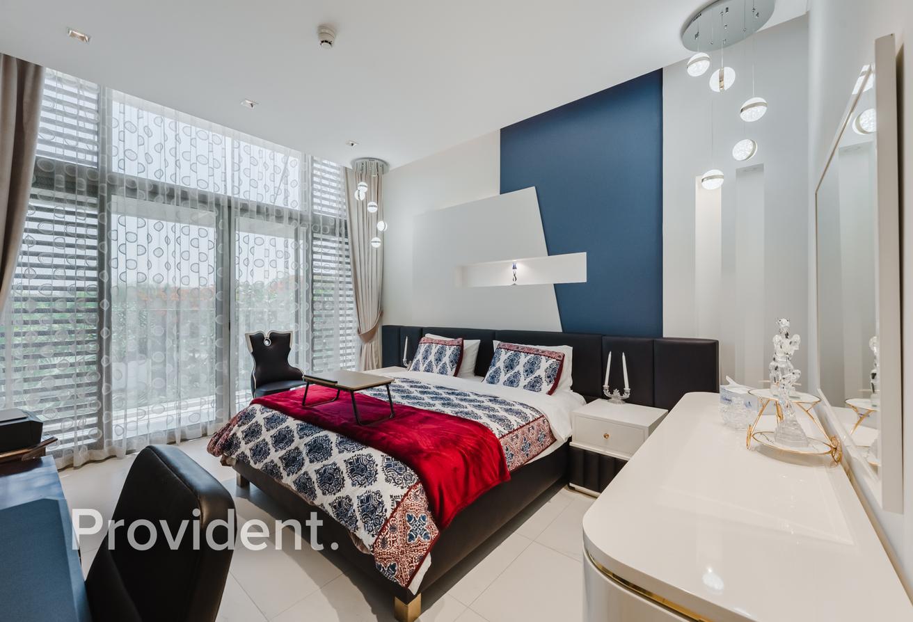 Contemporary Villa | Corner Plot | Prime Location photo 14