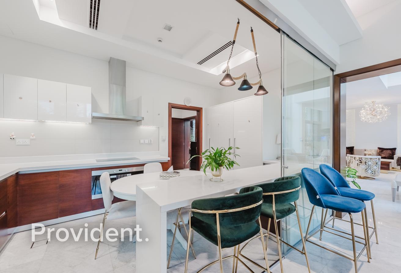Contemporary Villa | Corner Plot | Prime Location photo 8