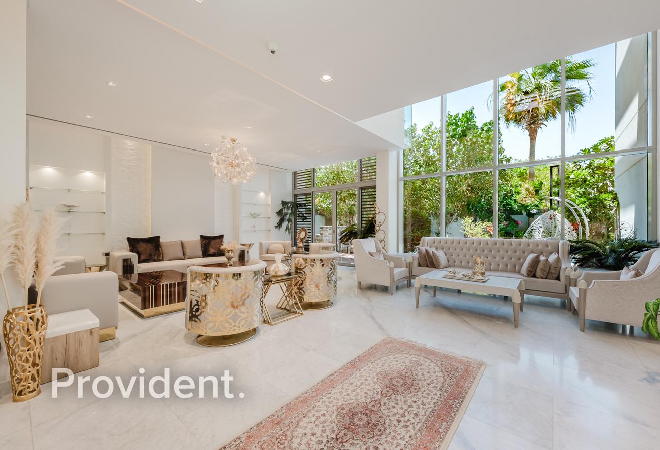 Contemporary Villa | Corner Plot | Prime Location photo 2
