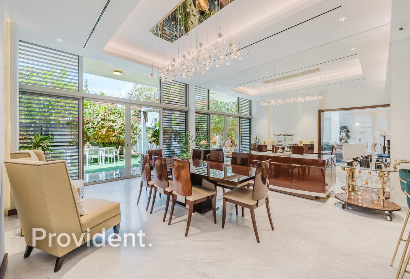 Contemporary Villa | Corner Plot | Prime Location photo 6