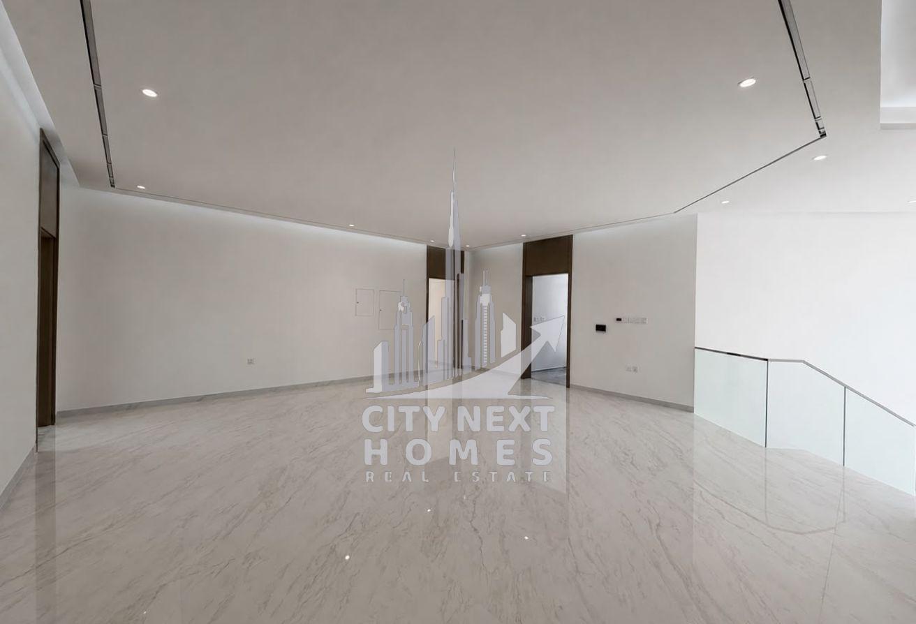 Modern| 5Br | Hall | Majlis | Maid | Garden| Pool photo 9