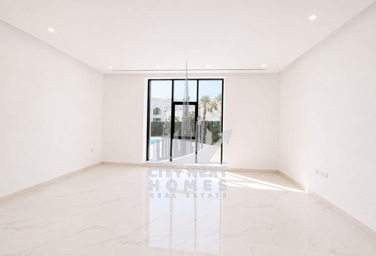 Modern| 5Br | Hall | Majlis | Maid | Garden| Pool photo 12