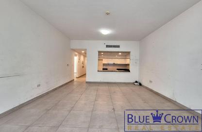 Apartment - 2 Bedrooms - 3 Bathrooms for rent in Golden Sands 19 - Al Hamriya - Bur Dubai - Dubai