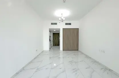 Apartment - Studio - 1 Bathroom for rent in Serenity Lakes 5 - District 10 - Jumeirah Village Circle - Dubai