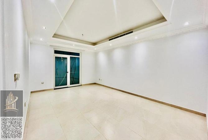 67838834 - Property Image 3