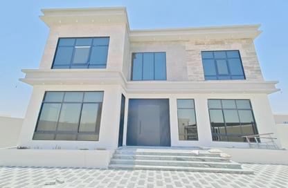 Villa - 4 Bedrooms - 7 Bathrooms for rent in Al Aweer 1 - Al Aweer - Dubai Villa - 4 Bedrooms - 7 Bathrooms for rent in Al Aweer 1 - Al Aweer - Dubai