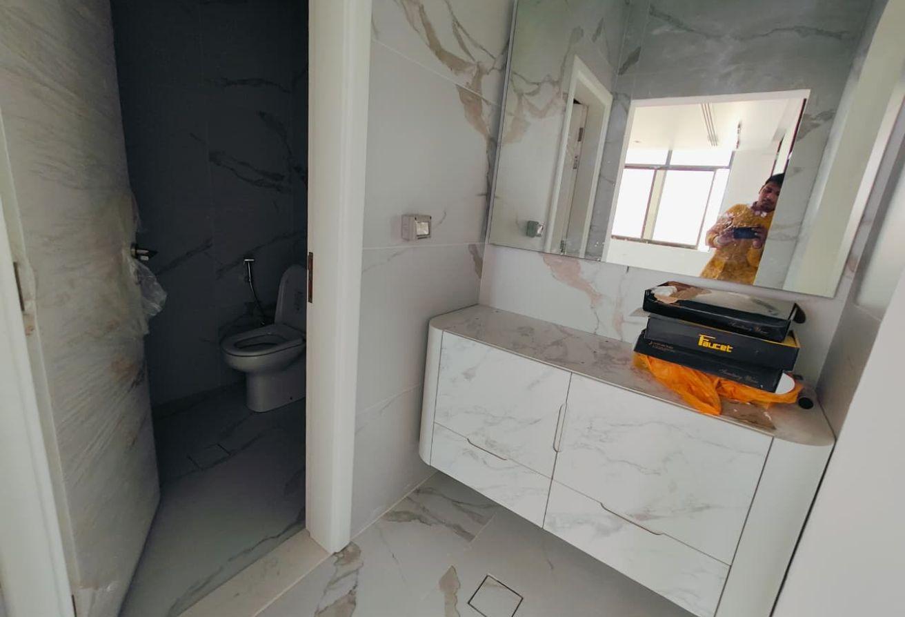 4 BR Villa in Al Aweer with 5 Parking Slots photo 18