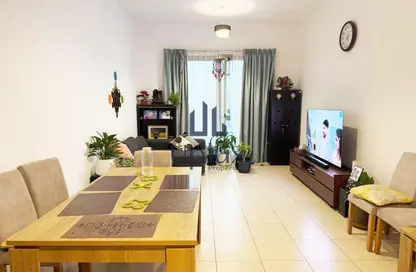 شقة - غرفة نوم - 2 حمامات للبيع في مساكن مجتمع البلوط - مدينة دبي للإنتاج (اي ام بي زد) - دبي