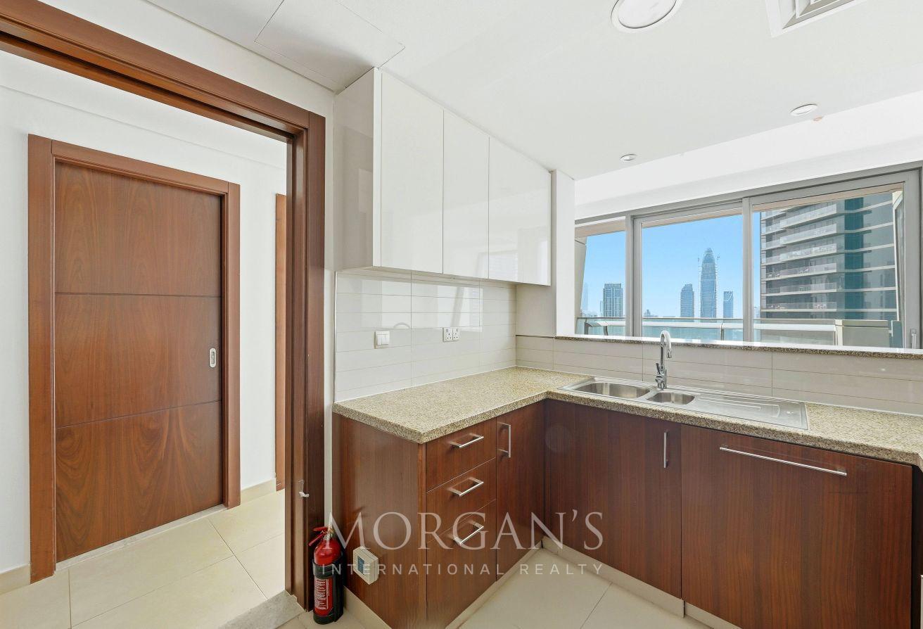 Direct Burj View | 3BR + Maid's | Move In Now photo 16