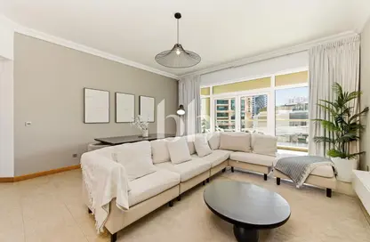 Apartment - 2 Bedrooms - 3 Bathrooms for rent in Al Habool - Shoreline Apartments - Palm Jumeirah - Dubai