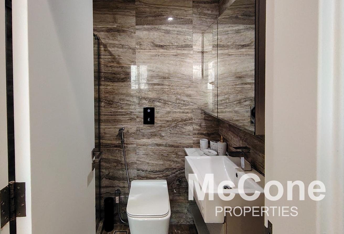 Large Layout | Next to Metro | Furnished photo 8
