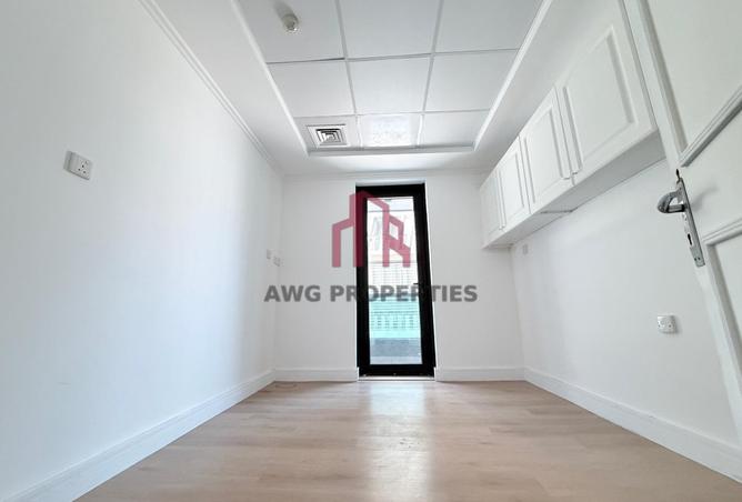 103677608 - Property Image 2