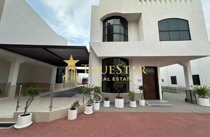 Villa - 5 Bedrooms - 5 Bathrooms for rent in Jumeirah 1 Villas - Jumeirah 1 - Jumeirah - Dubai