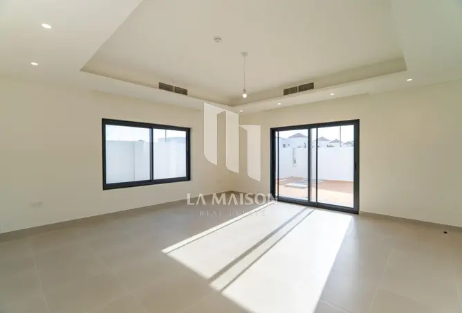 123820004 - Property Image 2