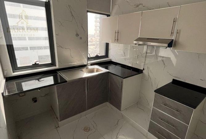 69896189 - Property Image 3