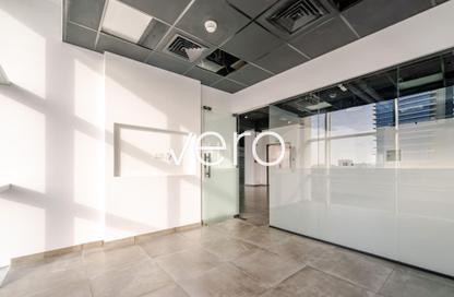 Office Space - Studio - 5 Bathrooms for rent in Emaar Business Park Building 4 - Emaar Business Park - Sheikh Zayed Road - Dubai
