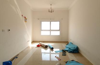 Apartment - 1 - 2 for rent in Al Majaz 2 - Al Majaz - Sharjah Apartment - 1 - 2 for rent in Al Majaz 2 - Al Majaz - Sharjah